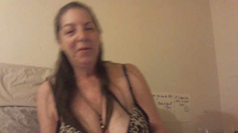 SexpertSindy's Streamate show and profile