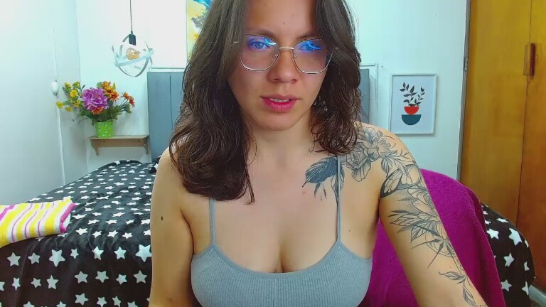 Lucia_s's Streamate show and profile