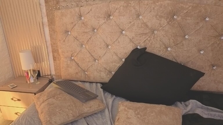 AndreaLopeez's Streamate show and profile